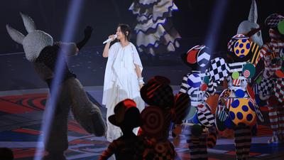 劉若英唱一半!井柏然無預警「現身」舞台 真實關係曝光