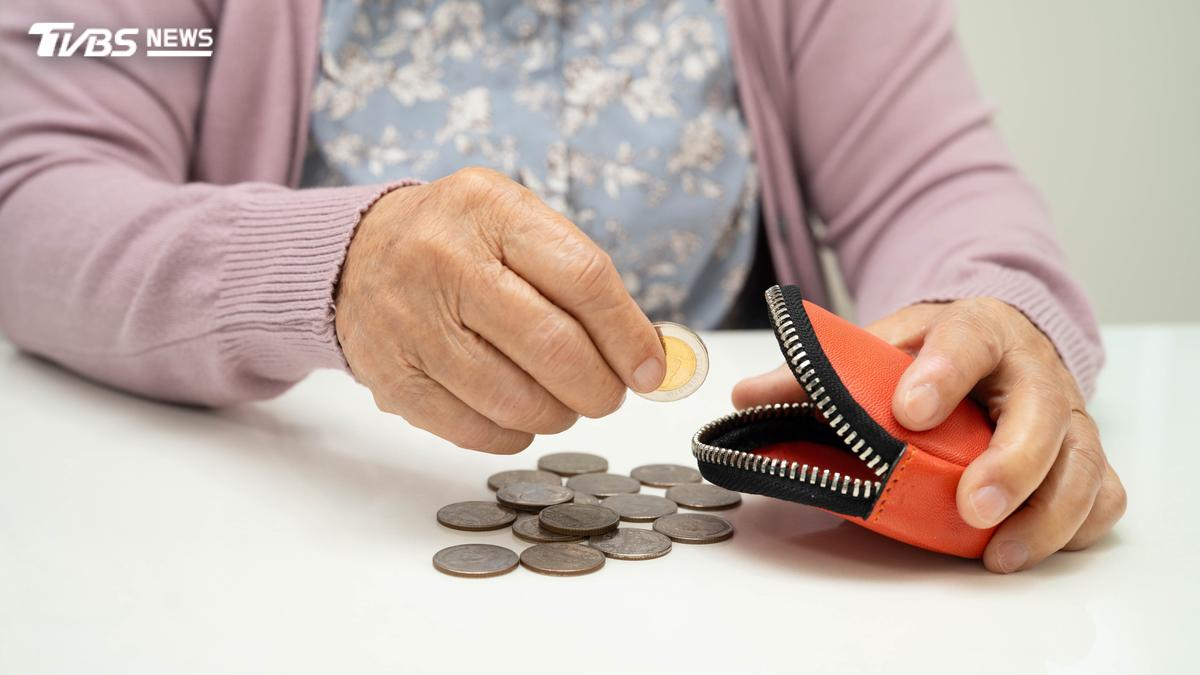 勞保年金幾歲領最划算?專家揭1黃金年齡:不必撐到65歲