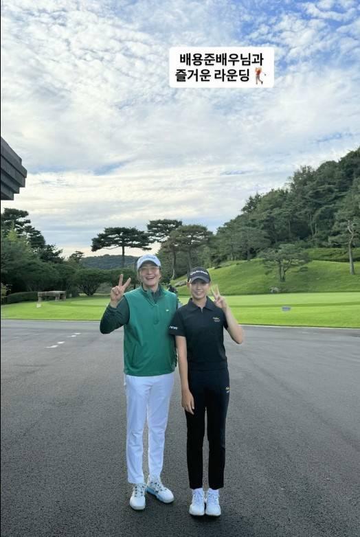 裴勇浚-裴勇浚與妻子朴秀真-裴勇浚夫妻-裴勇浚老婆-裴勇浚近況-裴勇浚打高爾夫球-裴勇浚白髮-冬季戀歌-金瑞雅-裴勇浚迪士尼郵輪