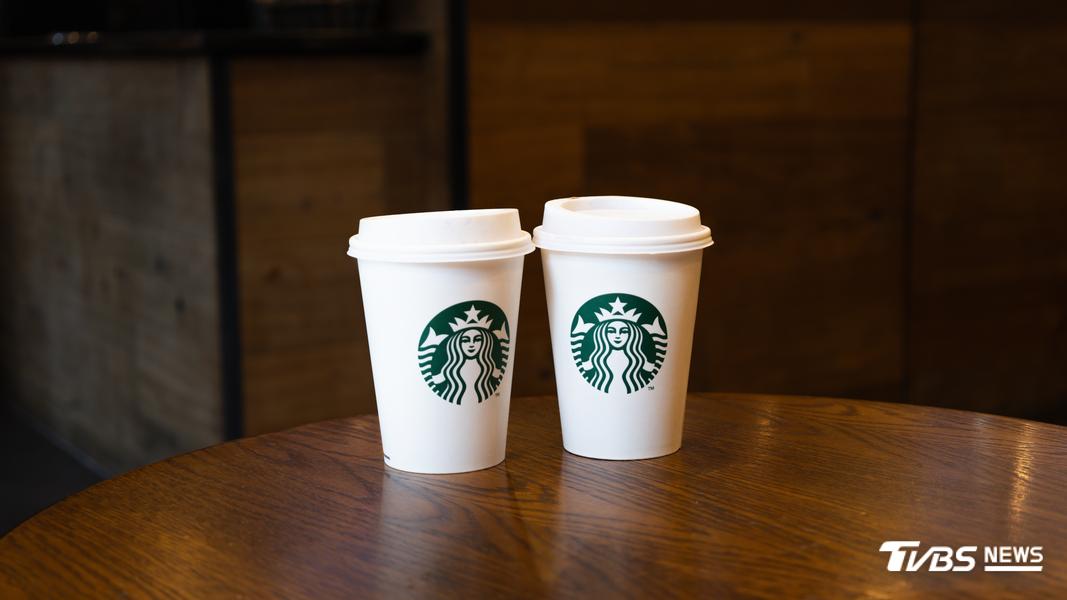 星巴克中杯拿鐵一杯約500日圓。(圖/Shutterstock達志影像)