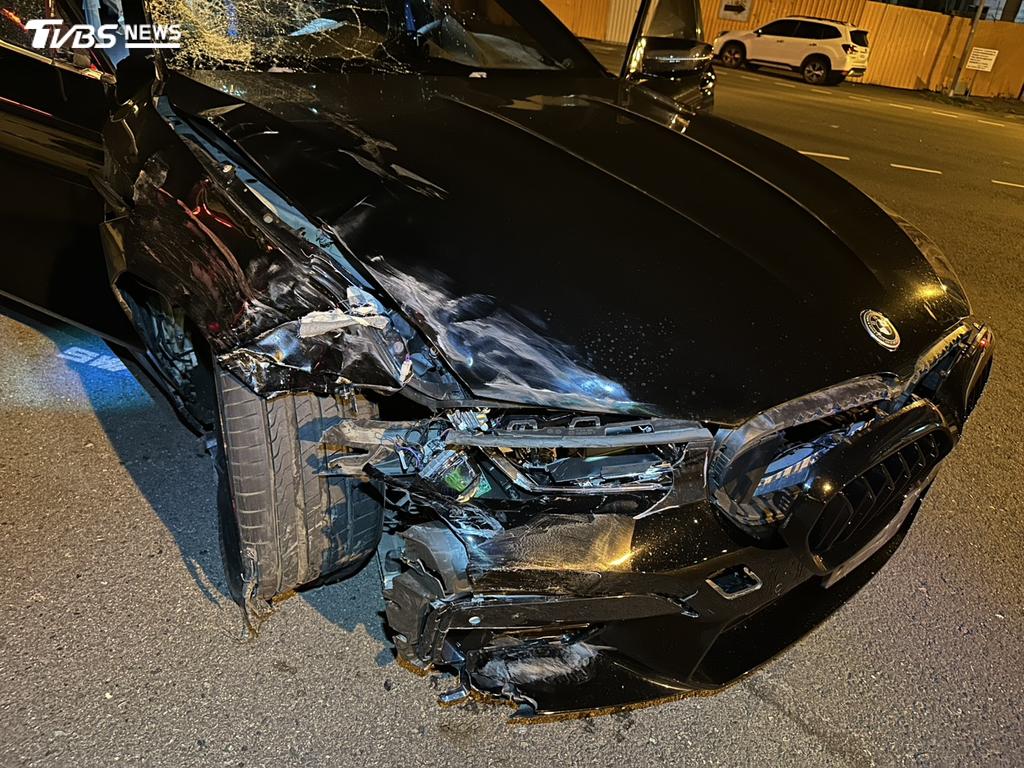 BMW高速撞擊陳姓保全。（圖／TVBS）