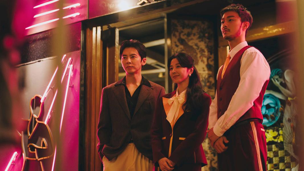 《微醺大飯店1980s》重現1980年代港都的華麗歌舞與懸疑情仇。(圖/高雄電影節提供)
