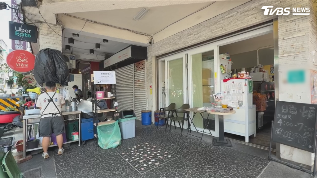 店家最後選擇以和為貴，沒有報警處理，但女子這番刻意的行為，無論是為了找麻煩還是有意騙錢，恐怕都已讓雙方的互信徹底瓦解。（圖／TVBS）