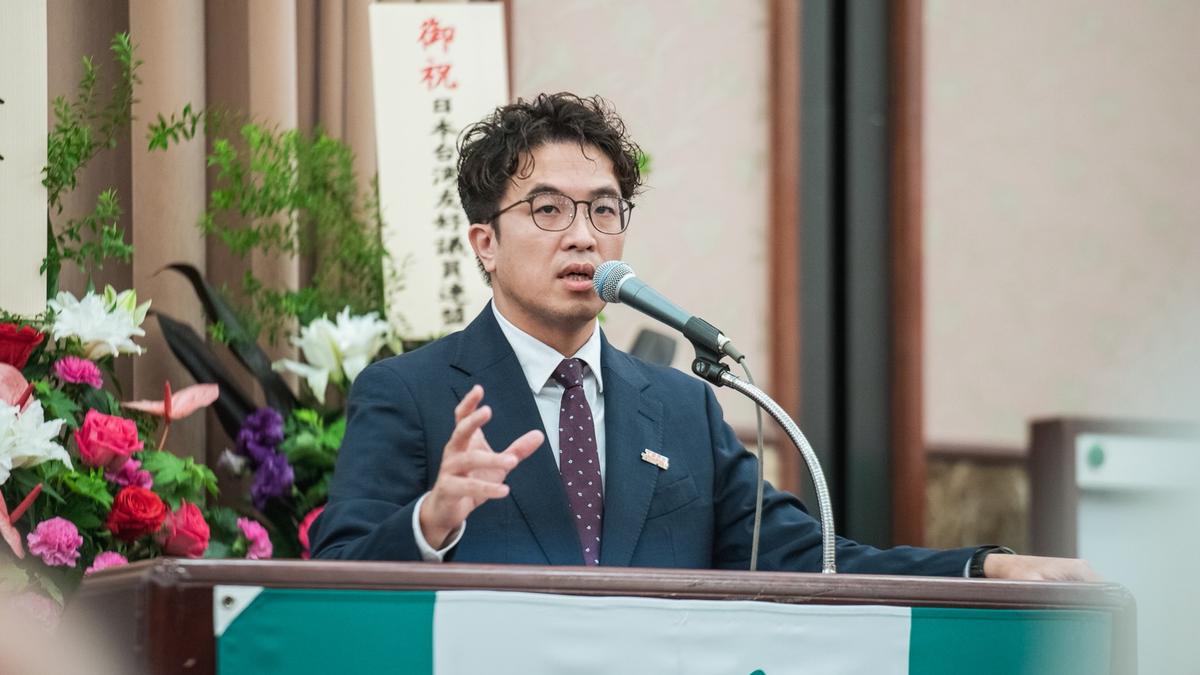 沈伯洋喊話蔣萬安:辯論一週一場