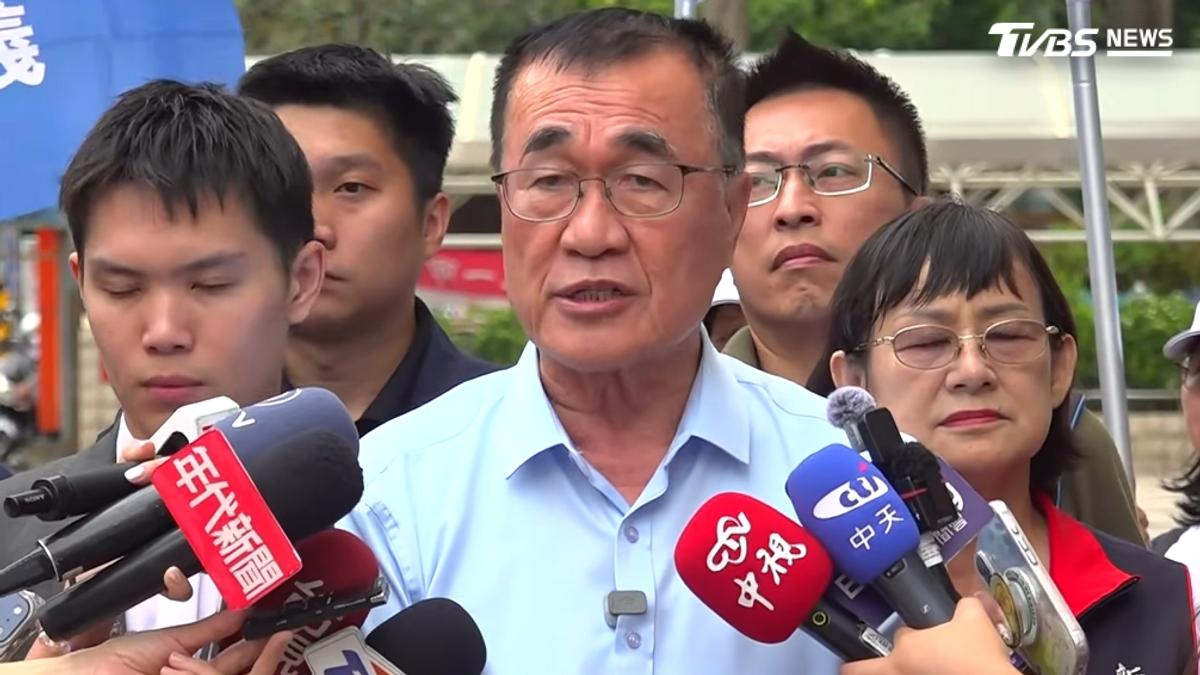 MV候選人變成棄選人 李四川喊鼓勵年輕人創新:有錯就改、不要坳