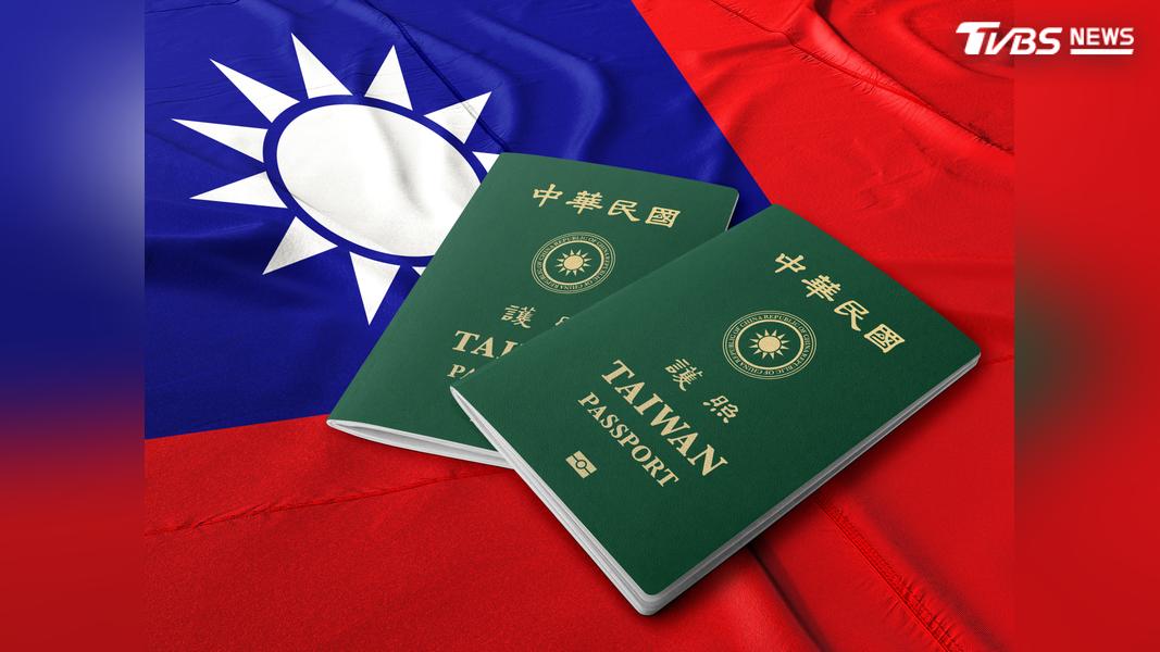 中國新版出入境法規 15 日正式生效,當局單方面擴大執法裁量權,陸委會示警提醒赴陸台人提高警覺。(圖/Shutterstock達志影像)