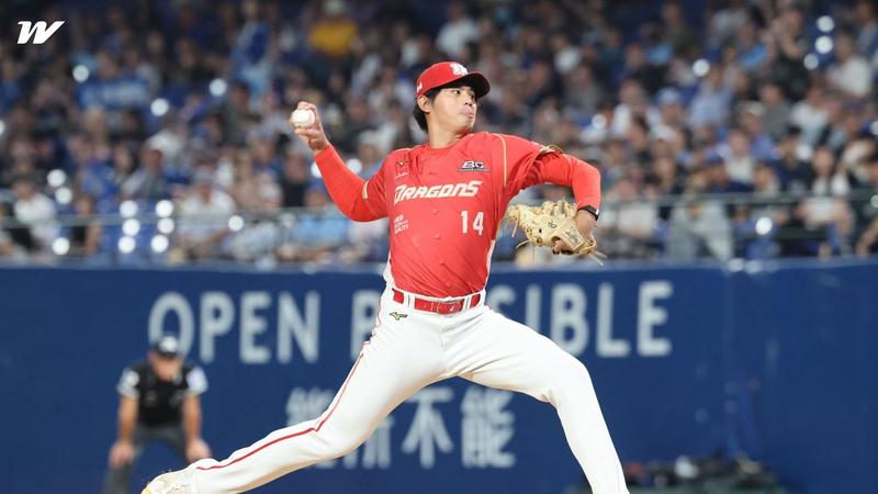 黃暐傑率隊以3比0擊敗富邦悍將、中止近期4連敗,也拿下中職生涯首勝。(圖/翻攝自味全龍Dragons臉書)