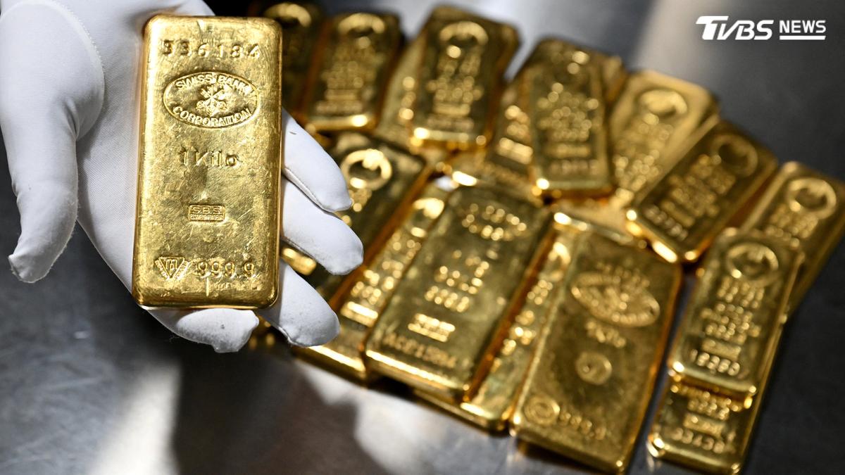 黃金重摔逾2%!恐創本月最大單日跌幅 專家曝「2大壓力」拖累