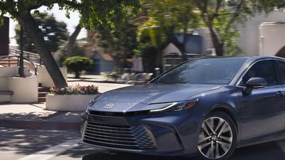 Toyota Camry要改款了?外媒曝新車樣貌 外觀、座艙成亮點