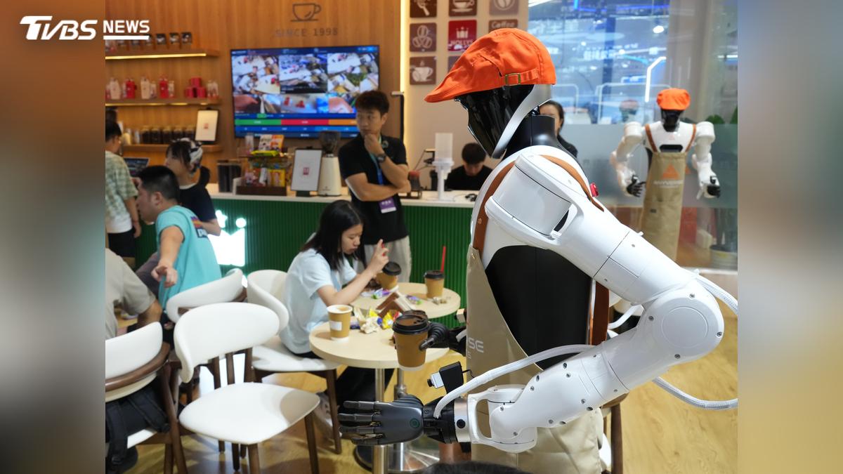 AI人形機器人進軍家務與零售 掀生活新革命