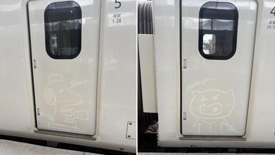 髒到能作畫!新自強號灰塵繪出史努比、左衛門 台鐵尷尬回應