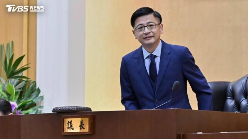 彰化議會請客涉賄選,謝典霖與父母3人當庭逮捕聲押,彰化地院裁定中。(圖/TVBS)