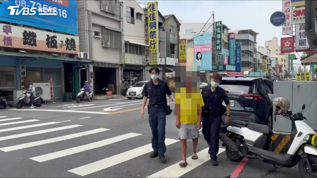 由於嫌犯是慣竊,警方很快便鎖定其身分,隔天在長治鄉一處土地公廟附近將人逮捕。(圖/TVBS)