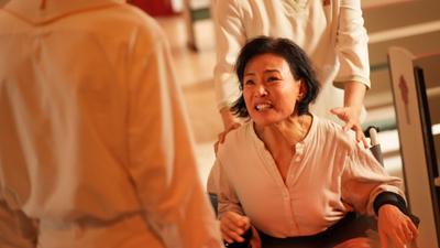 金馬影后陳冲首合作全台灣劇組!《消失的金鳳娜》受困求生 化身「癌末秀場天后」