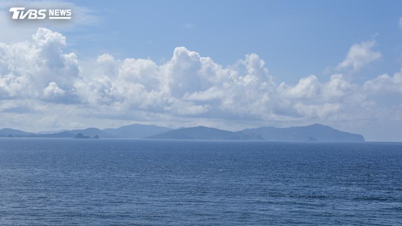 一艘北韓船隻於日本島根縣近海沉沒,1人失去呼吸心跳。(示意圖/shutterstock達志影像)