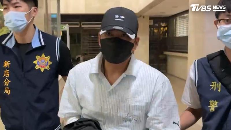 協助張俊傑破壞電子手環的竹聯幫義堂要角陳威達,於今(18)日凌晨遭法官裁准收押禁見。(圖/TVBS)