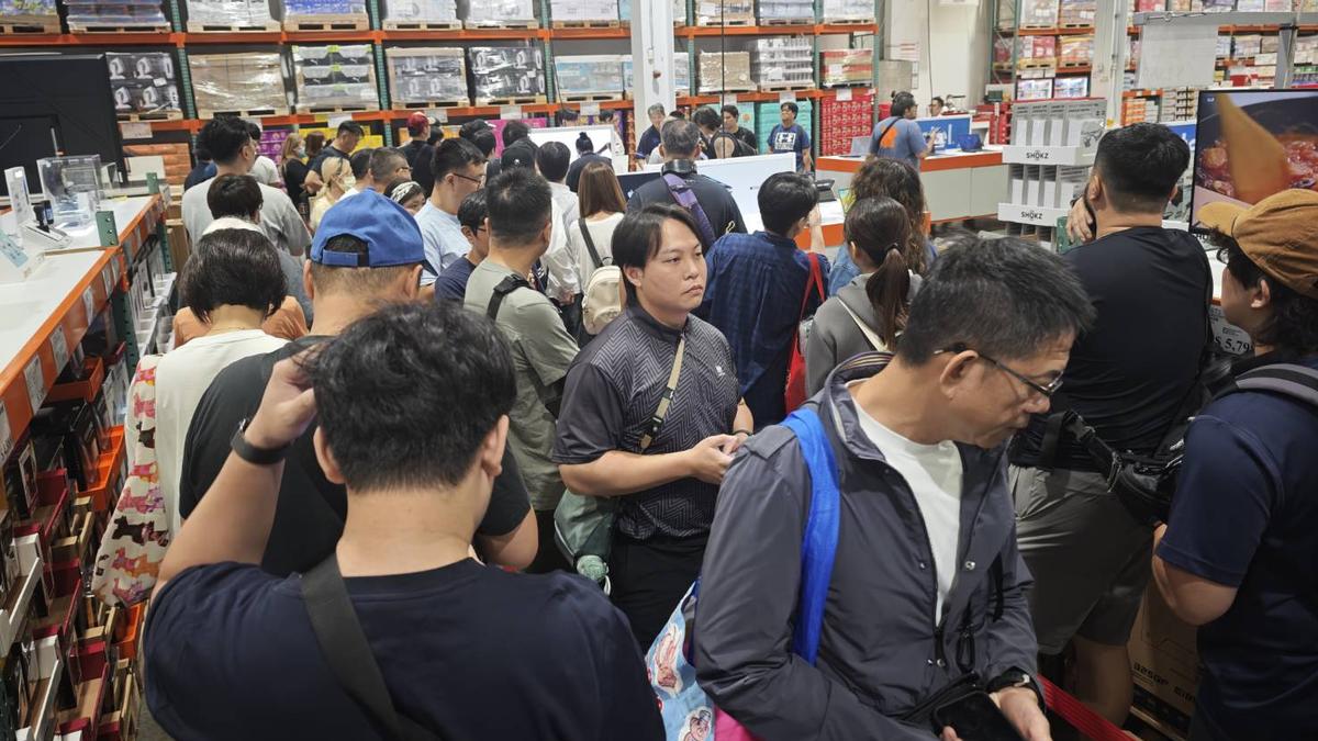 好市多開賣iPhone18!百人排隊搶 現場售價曝光「比官網還省」