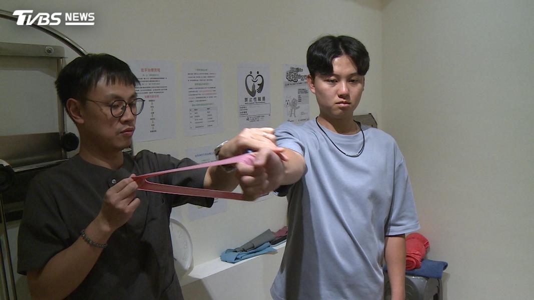 肩膀夜間痛、手舉不高恐旋轉肌腱撕裂!醫揭治療與手術時機(圖/TVBS)