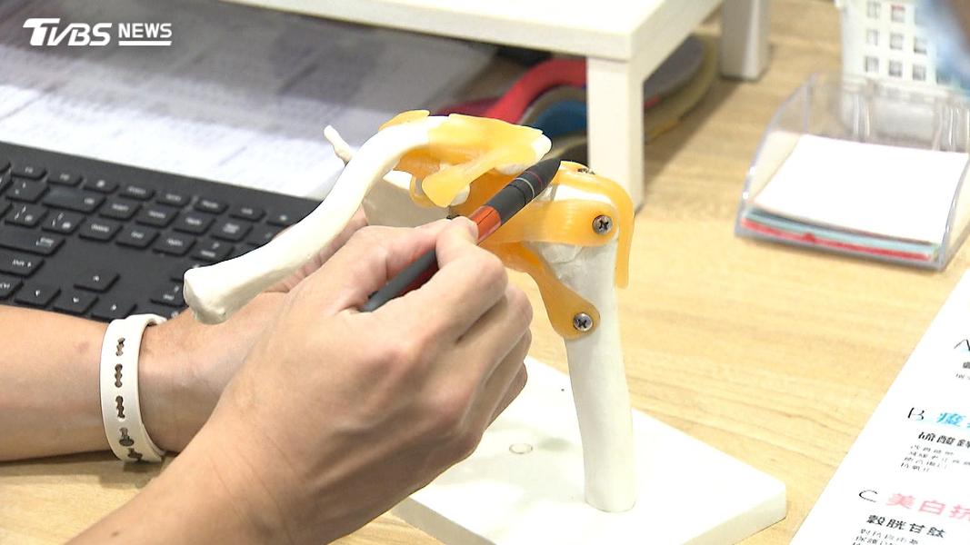 肩膀夜間痛、手舉不高恐旋轉肌腱撕裂!醫揭治療與手術時機(圖/TVBS)