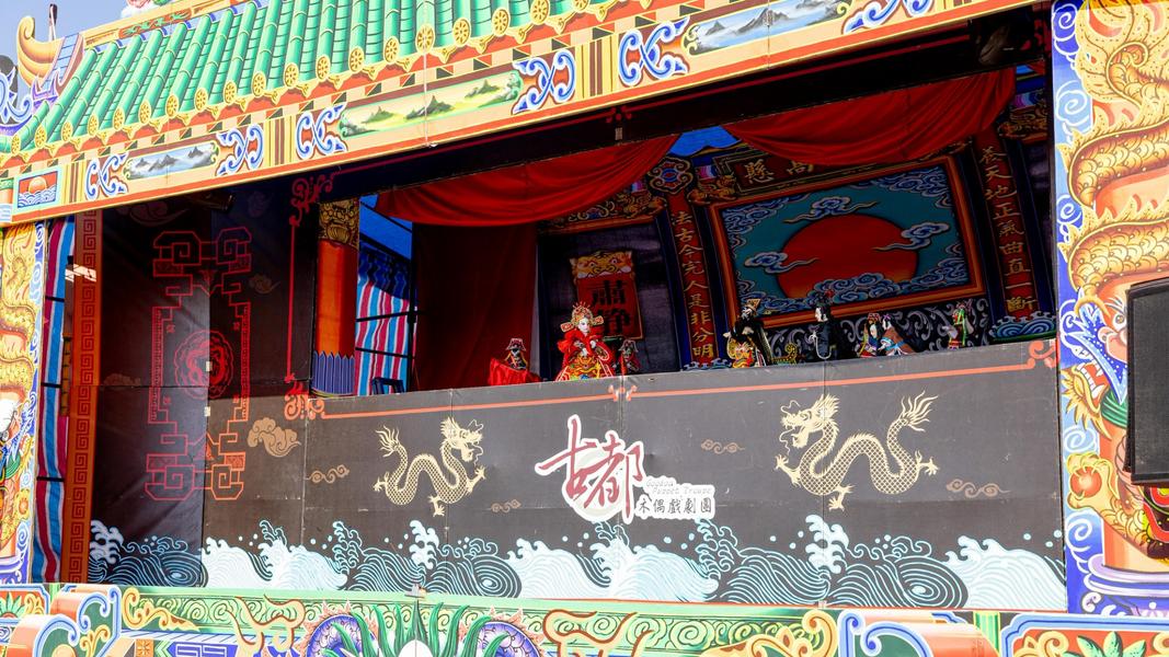 今晚由古都木偶戲團演出《包公斬駙馬》。(圖/主辦單位:何沐拍攝)