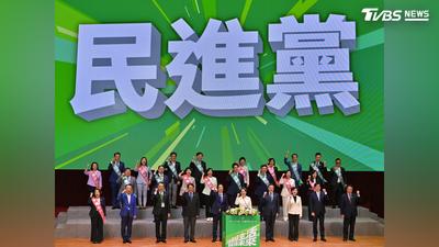 大選倒數2個月!綠營募款小物拚創意 玩偶、實用物成另類焦點