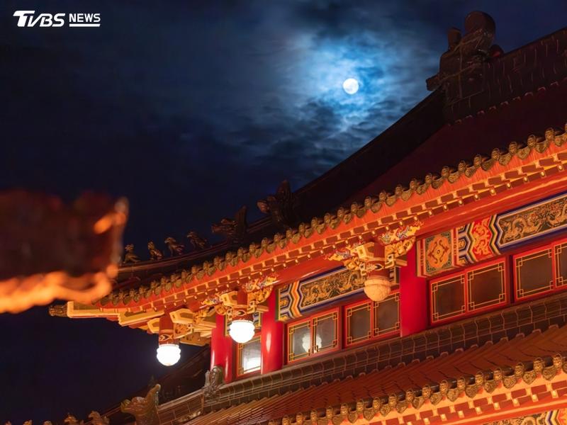 小孟老師提醒,中秋節要注意10個習俗禁忌,避免衝撞。(示意圖/shutterstock達志影像)