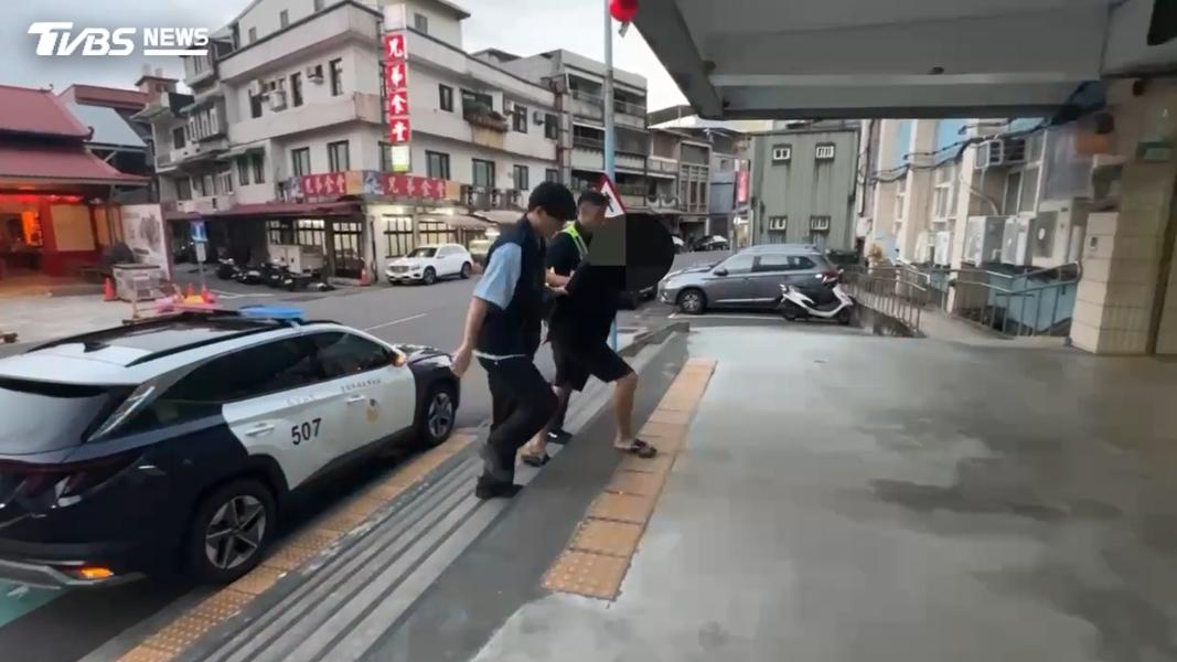 李嫌有毒品前科,與許婦竟還有親戚關係,平時就住在許婦住家隔壁。(圖/TVBS)