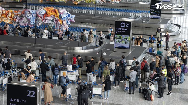 南韓仁川國際機場近期接連發生旅客已經搭機離境,託運行李卻沒跟著上飛機的離譜狀況(圖/Shutterstock達志影像)
