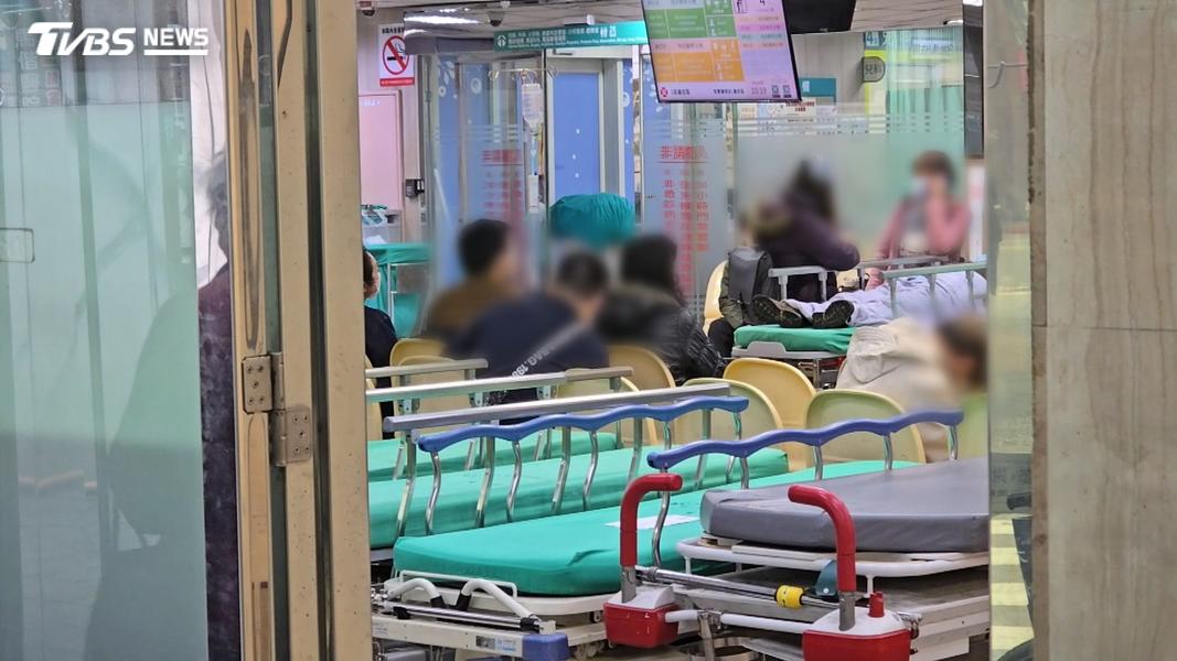 手機、床單細菌多就會生病?醫師揭「感染關鍵」與「居家清潔」重點(圖/TVBS)