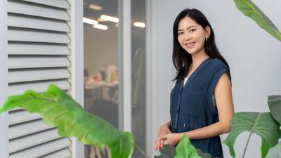 廖梨伶《靜曦》展女女革命情!張家慧育兒祭妙招:買東西算利息