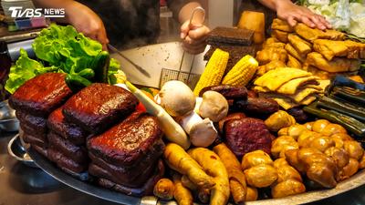 滷味夾錯「熱量相差3百大卡」!營養師曝地雷食材 醬料也要注意