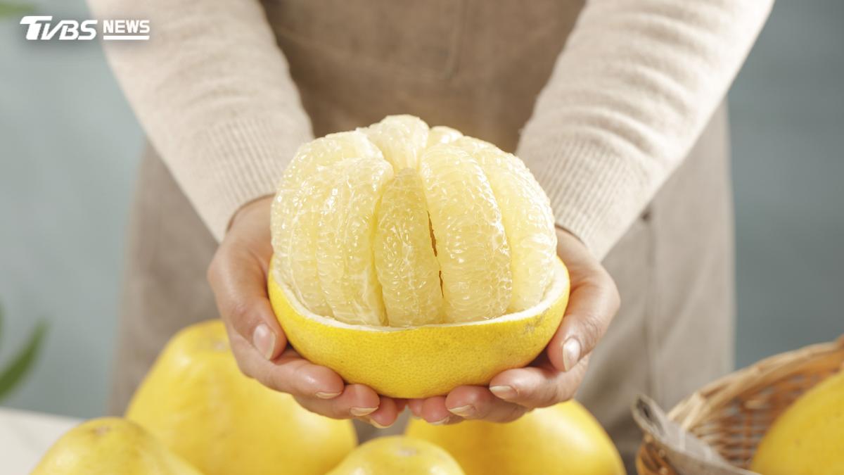 中秋吃柚子注意!藥師點名「5常見藥物」 一起吃恐增加毒性風險