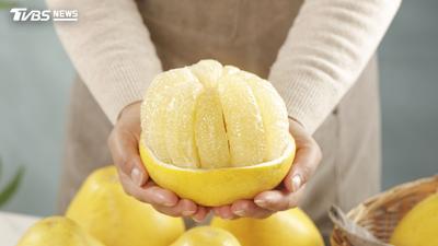中秋吃柚子注意!藥師點名「5常見藥物」 一起吃恐增加毒性風險
