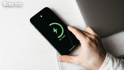 果粉別慌!iPhone充電循環次數非重點 「這數值低於80%」才是老化