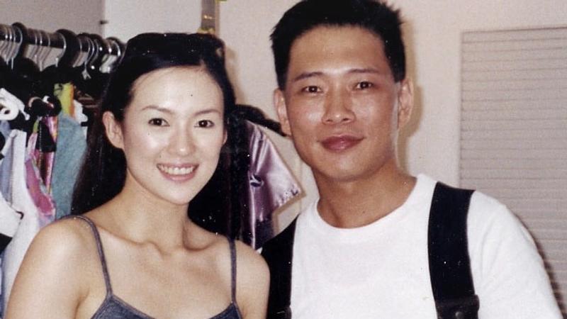 朱正生(右)當年曾幫章子怡化妝,兩人互動不錯。(圖/朱正生提供)