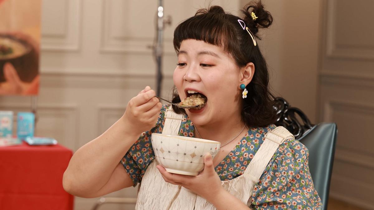 宮美樂有眼福又有口福 被盧彥澤餵飽飽