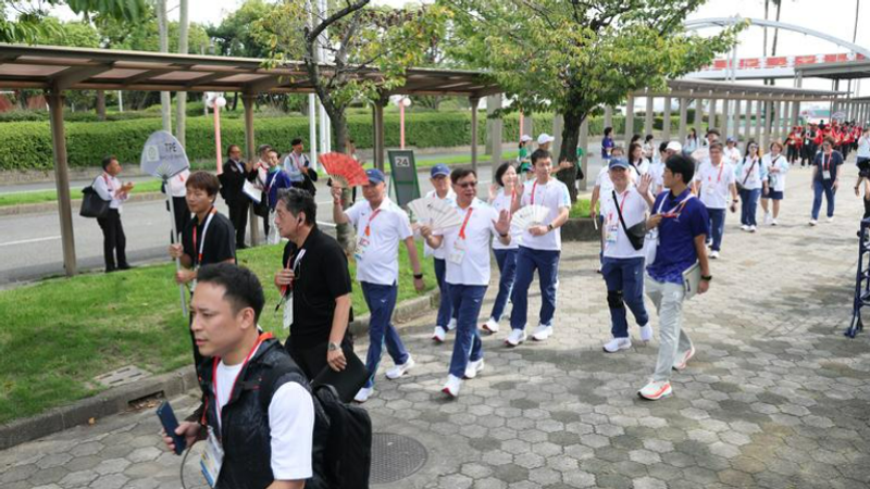 李洋於出席亞運選手村開村升旗典禮時,竟遭到現場工作人員無理阻擋入場。(圖/翻攝自中華奧會)