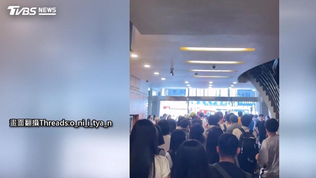 台中補習班傳烏龍火警!住戶抽菸釀禍。(圖/民眾提供)