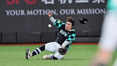 中職/曾頌恩單場MVP!「關鍵雙殺守備」助兄弟勝