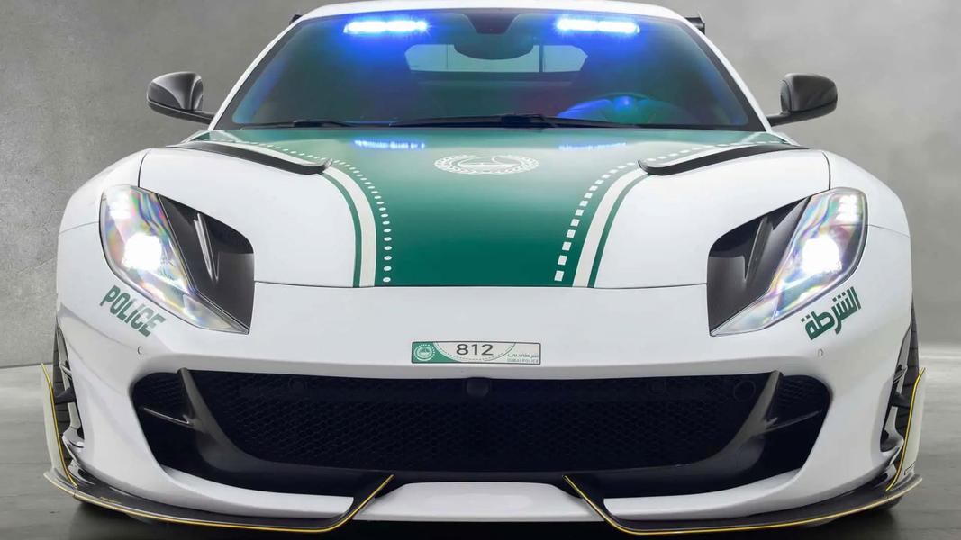 不只增加動力,Mansory重新塑造812 Superfast外觀。(圖/Mansory)