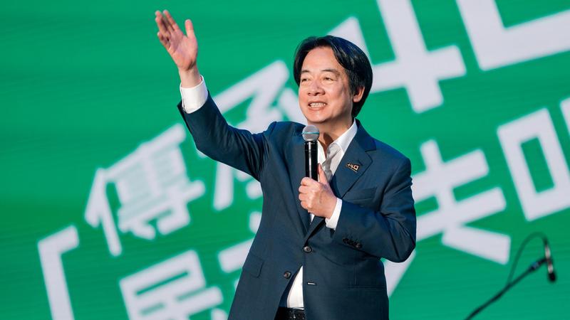 總統兼民進黨主席賴清德表示,普發1萬最快可在明年農曆春節前發。(圖/民進黨提供)