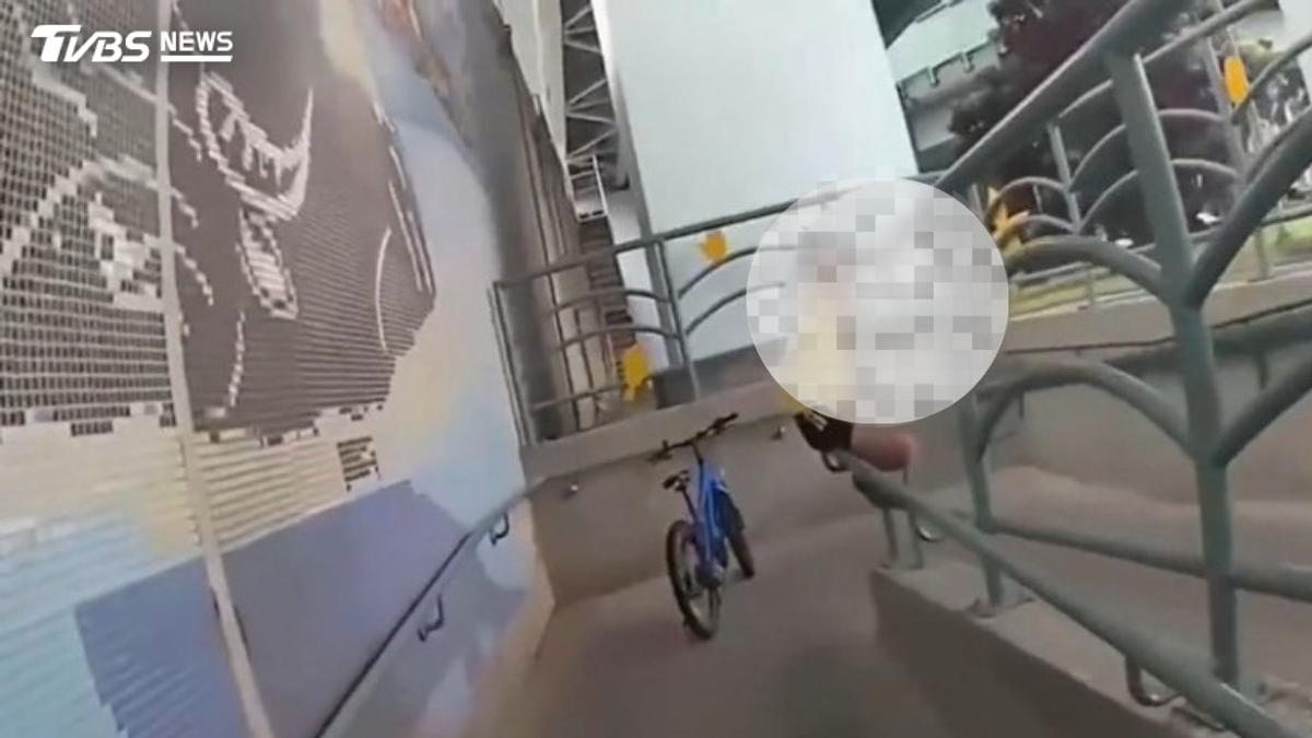 盜刷母信用卡買網遊!童挨罵離家躲河堤 警尋回