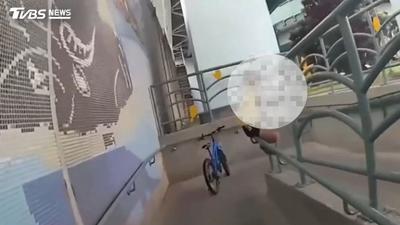 男童盜刷信用卡買網路遊戲商品!被罵後大雨中離家 警河堤尋回