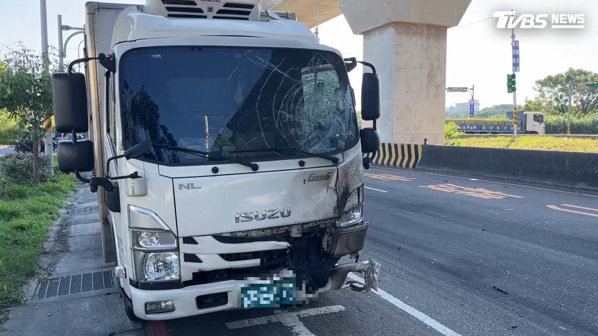 快訊/桃園楊梅對撞事故「機車燒成火球」 19歲騎士搶救不治