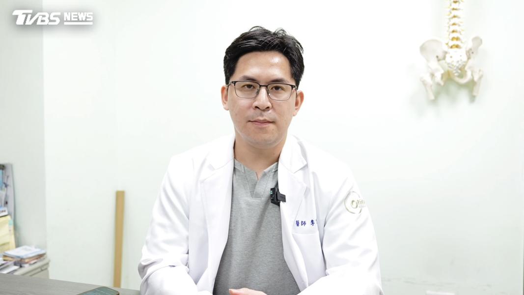 孩子脊椎側彎恐是「這重大疾病」!醫師示警:走路不穩、排尿異常是警訊(圖/TVBS)