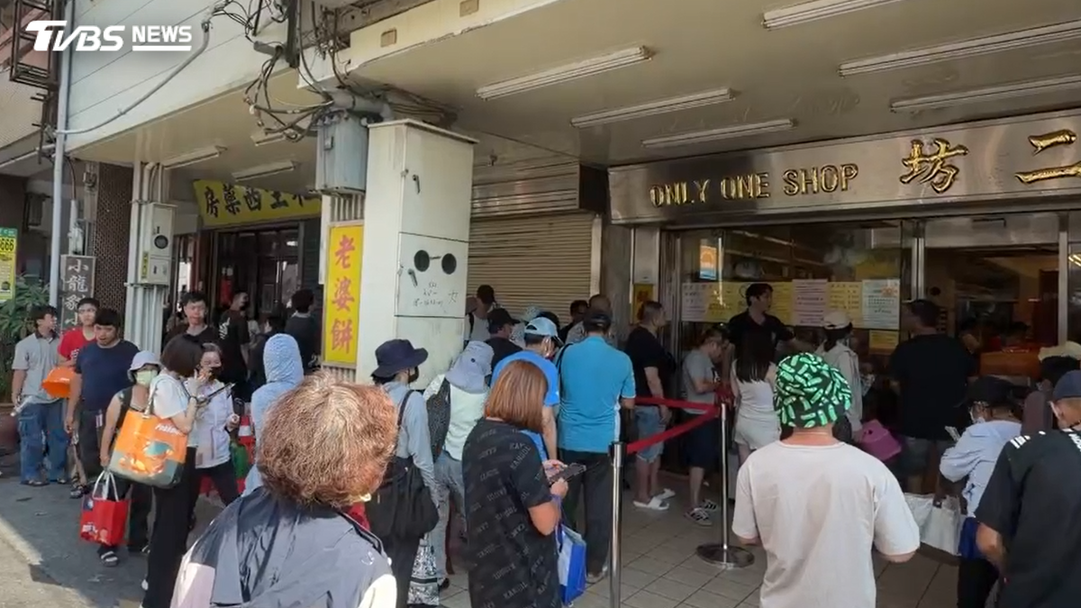 不二坊排隊200公尺塞爆彰化!2天26張紅單
