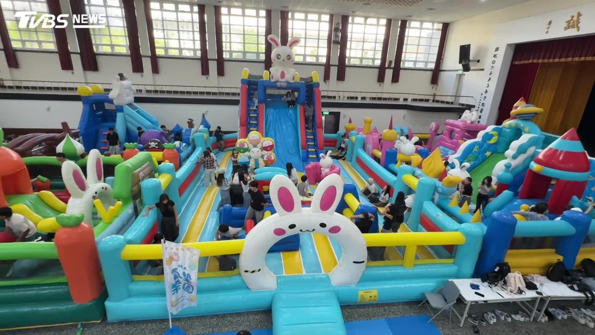 政大氣墊樂園!女大生溜滑梯腳踝骨折