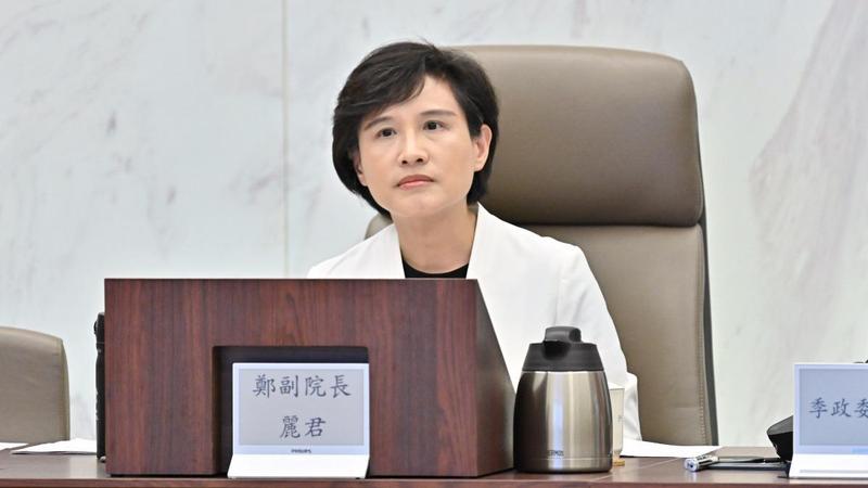 行政院副院長鄭麗君表示地方政府應在官網公開查核結果,保障民眾權益。(圖/行政院提供)