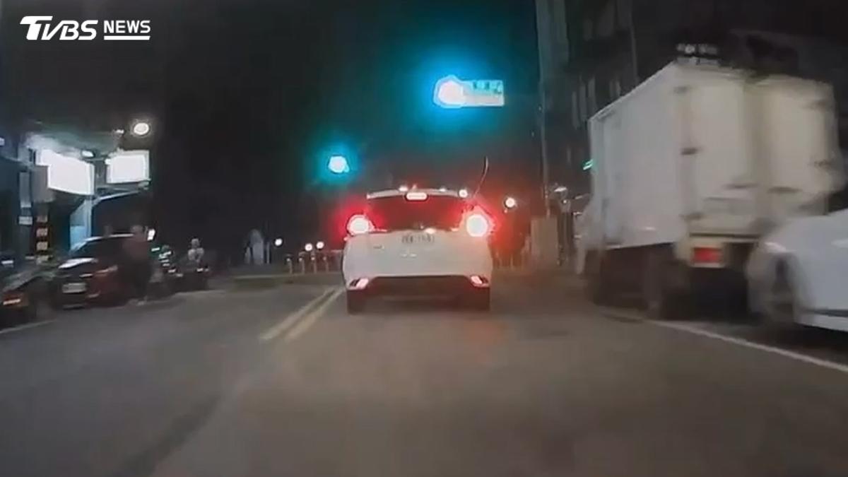 共享汽車違規拒檢跨區狂逃!海山警依法開單11張 重罰6萬9700元