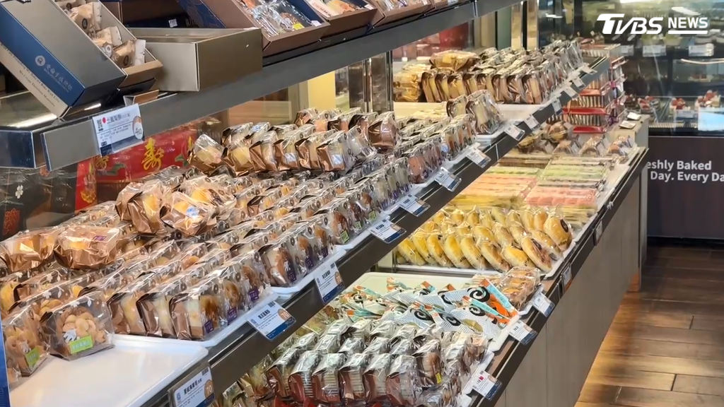 店家也透露,由於火勢在蔓延前即被撲滅,未造成嚴重財物損失,店家營運也不受影響。(圖/TVBS)